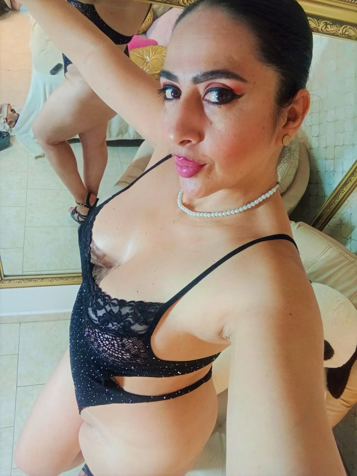 Live sex webcam photo for MayraDeLaVega #8511910