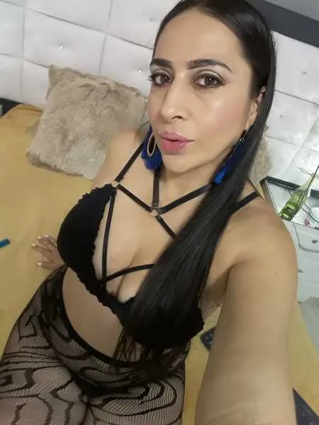 Live sex webcam photo for MayraDeLaVega #7861435