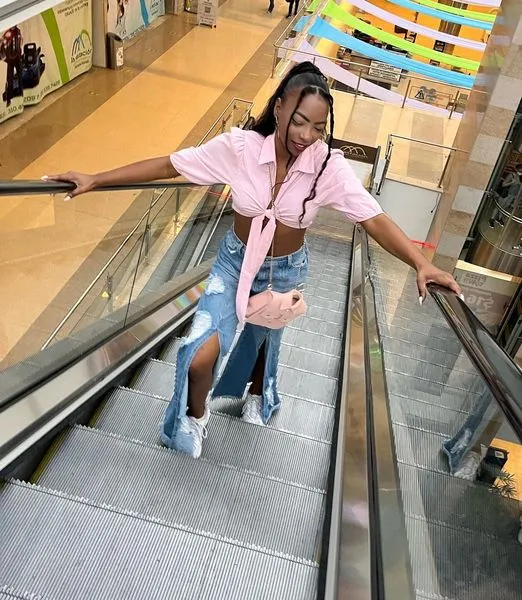 Live sex webcam photo for CelinJacob #5894674