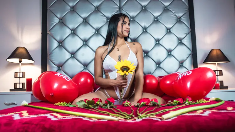 Live sex webcam photo for SofiaTaylerx #3272396
