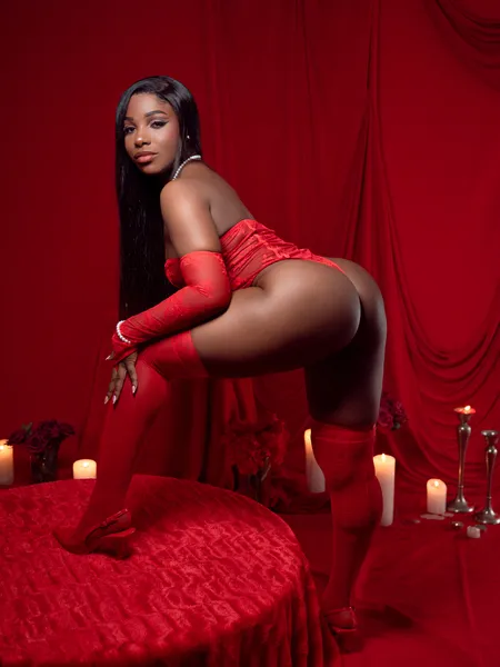 Live sex webcam photo for IrisJones #7857441