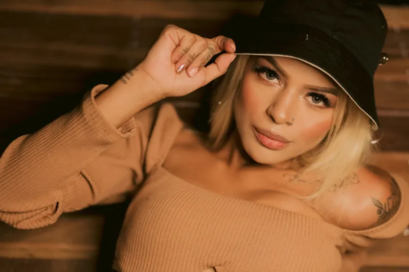 Live sex webcam photo for Amber_Johson #2454572