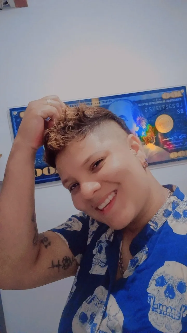 Live sex webcam photo for mia_capucci #7315693