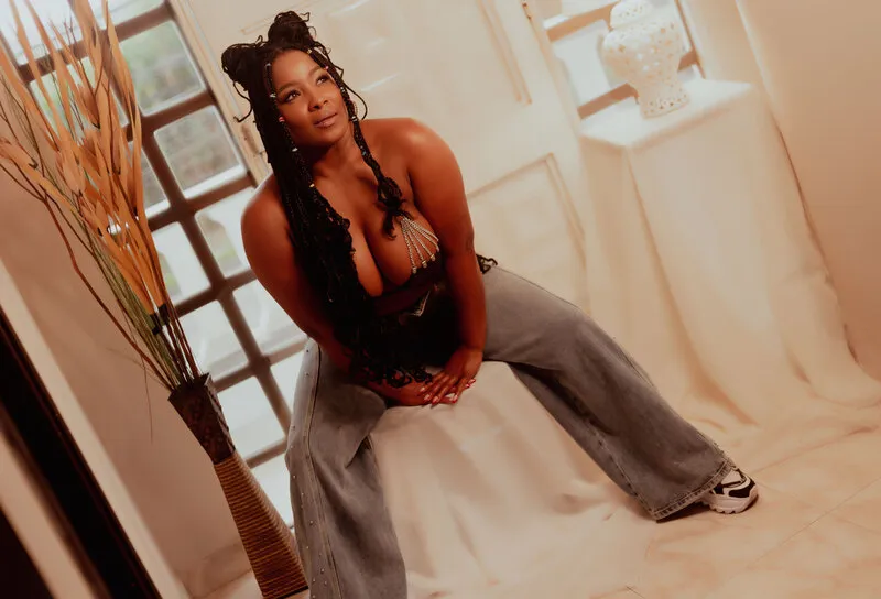 Live sex webcam photo for KeishaScott #6261105