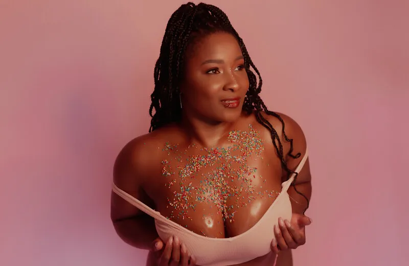 Live sex webcam photo for KeishaScott #6154260