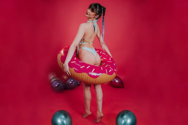 Live sex webcam photo for MiaUnicorn #2383831