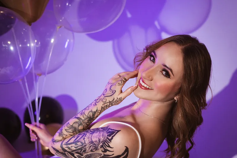 Live sex webcam photo for HannahLane #7383114