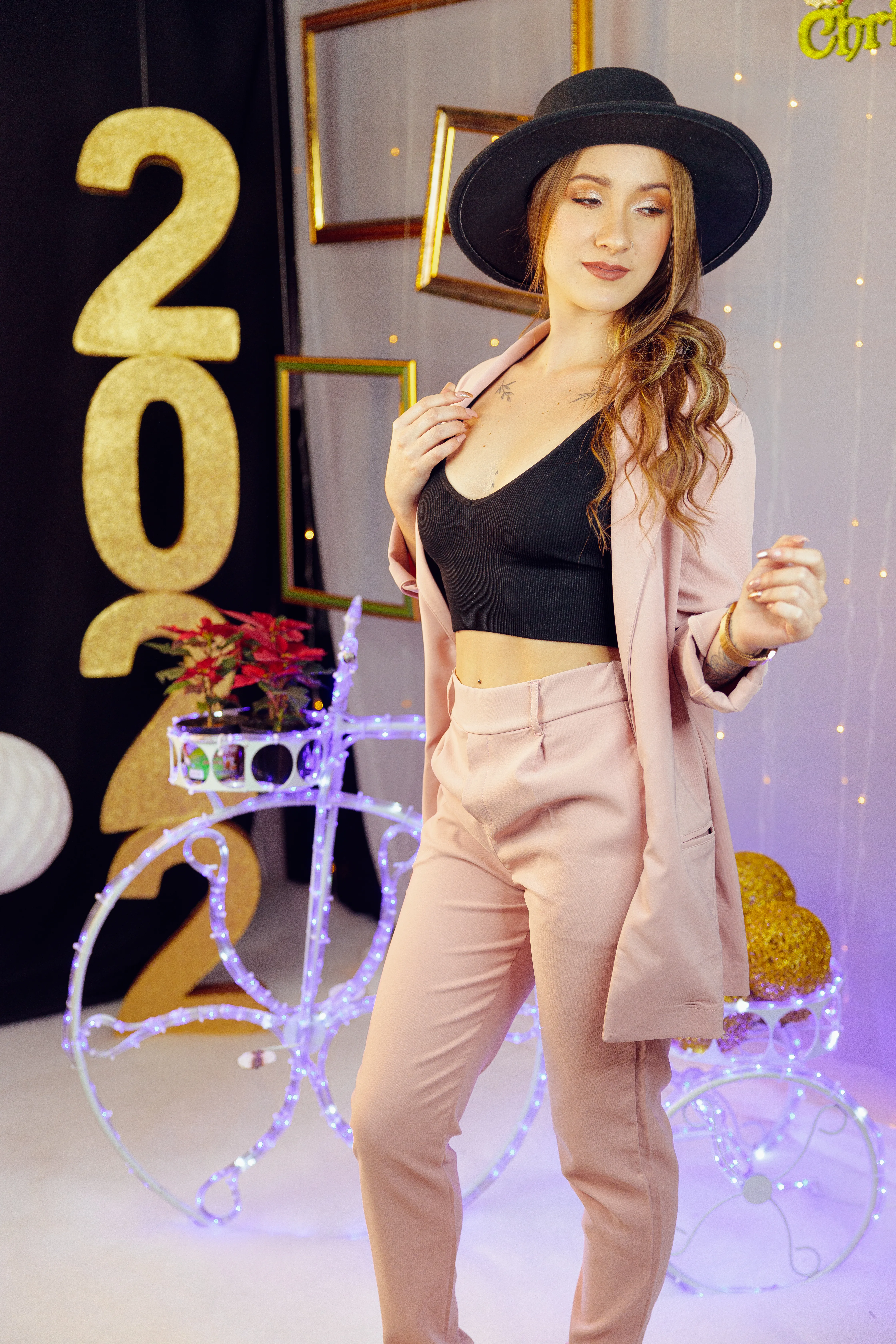 Live sex webcam photo for HannahLane #7383091