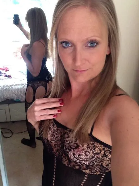 Live sex webcam photo for Honey_Blue #2064263