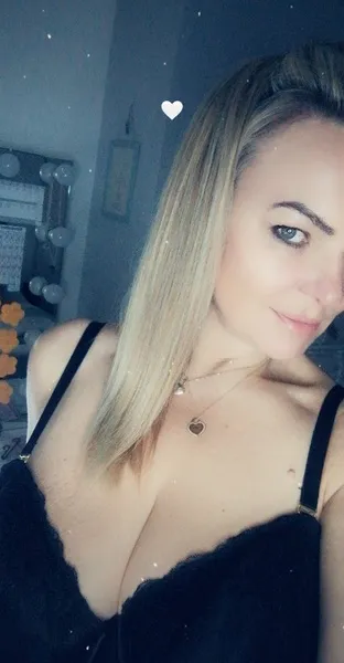Live sex webcam photo for LaraYork #1892018