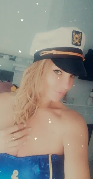 Live sex webcam photo for LaraYork #1892049