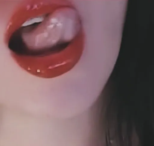 Live sex webcam photo for ZoeCortes #7818119