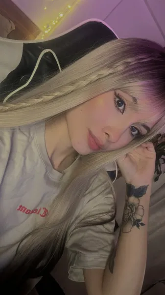 Live sex webcam photo for AliceLens #7347193