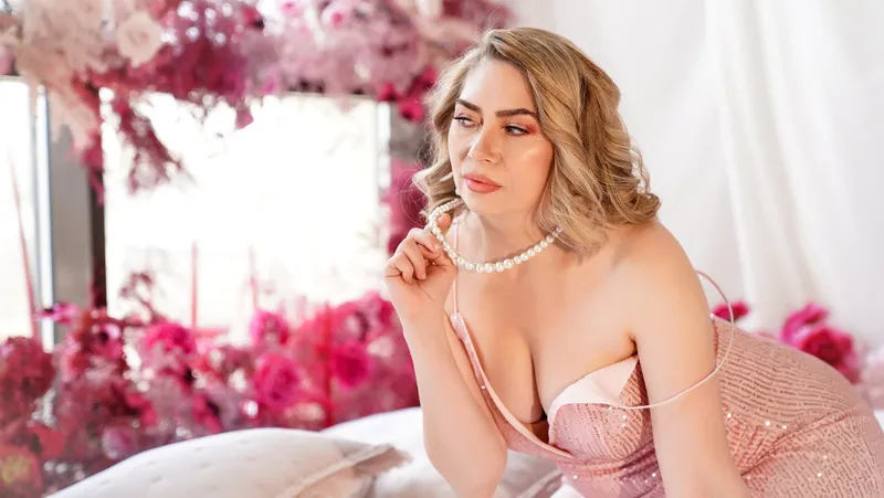 Live sex webcam photo for Ana_Amour #6609851