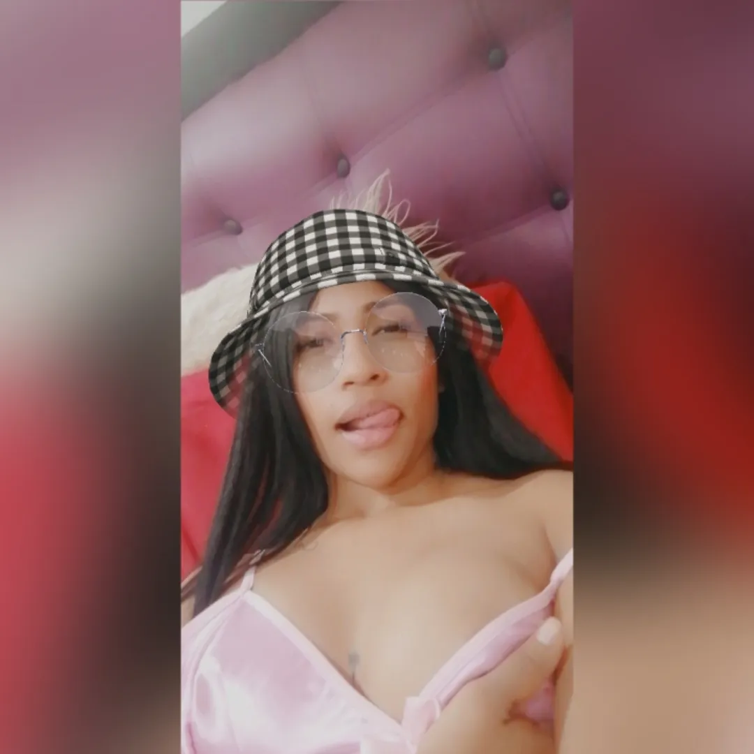 Live sex webcam photo for PetitexXx #7413581