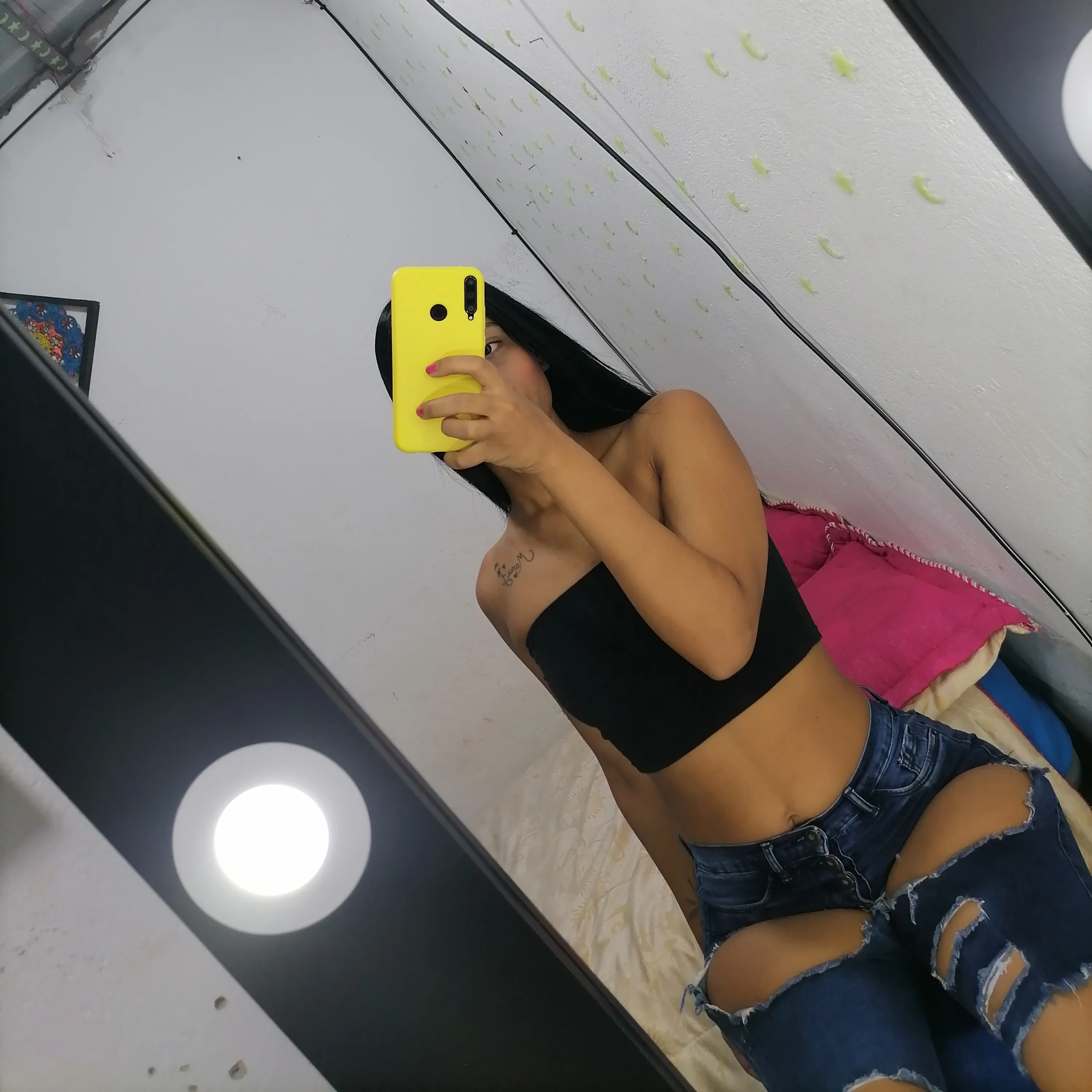 Live sex webcam photo for PetitexXx #7413607