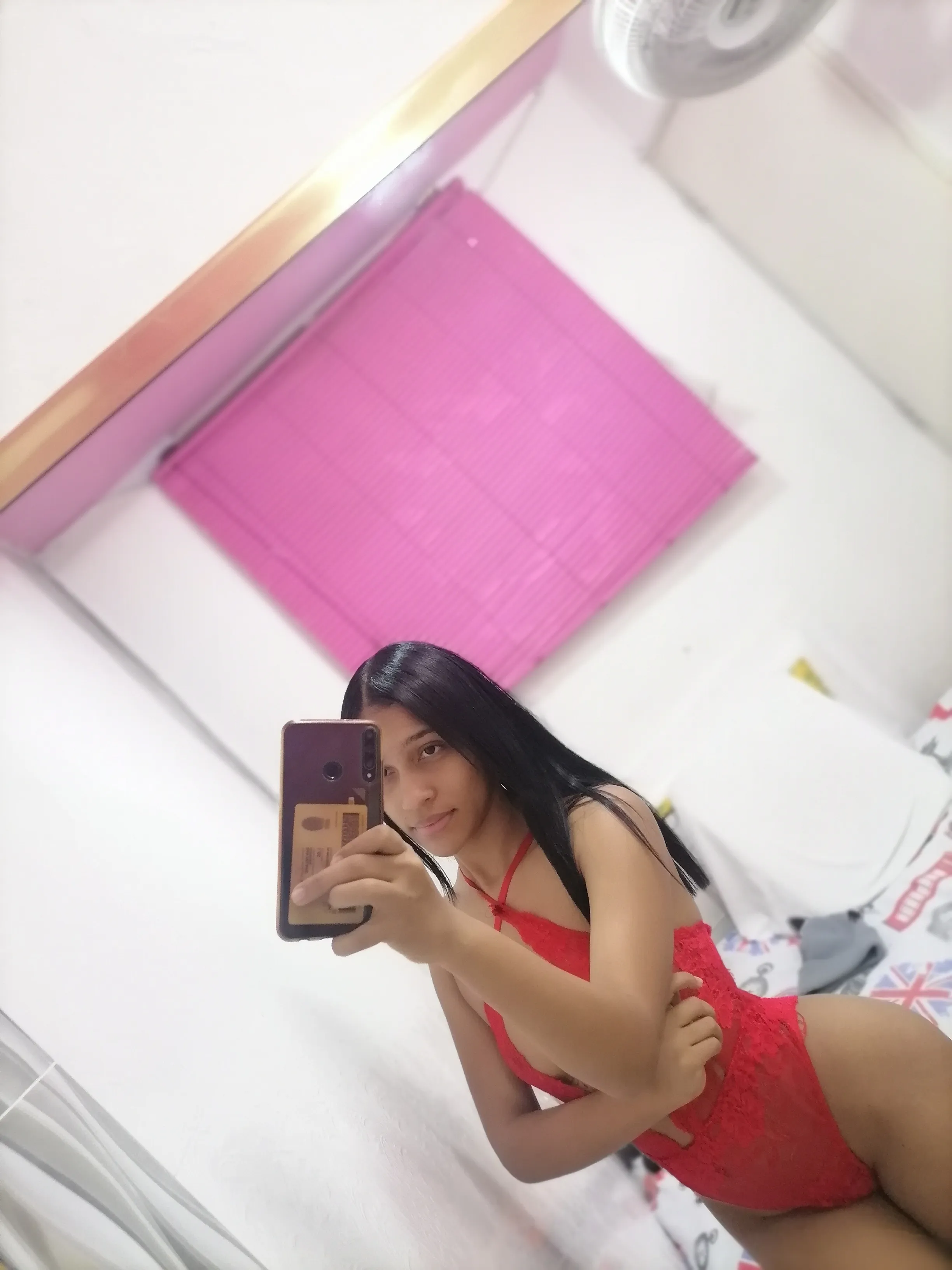 Live sex webcam photo for PetitexXx #7413568