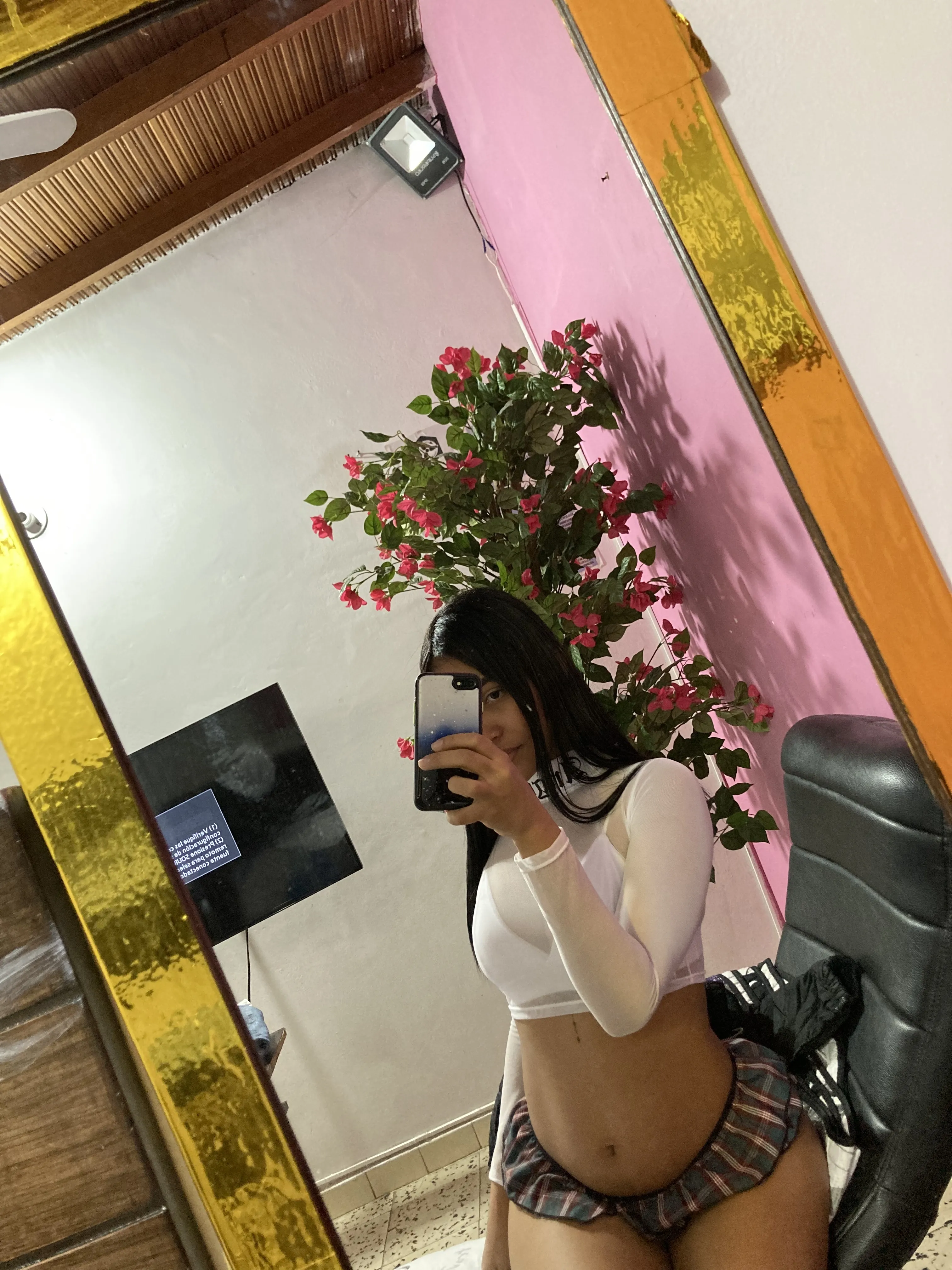 Live sex webcam photo for PetitexXx #7413667