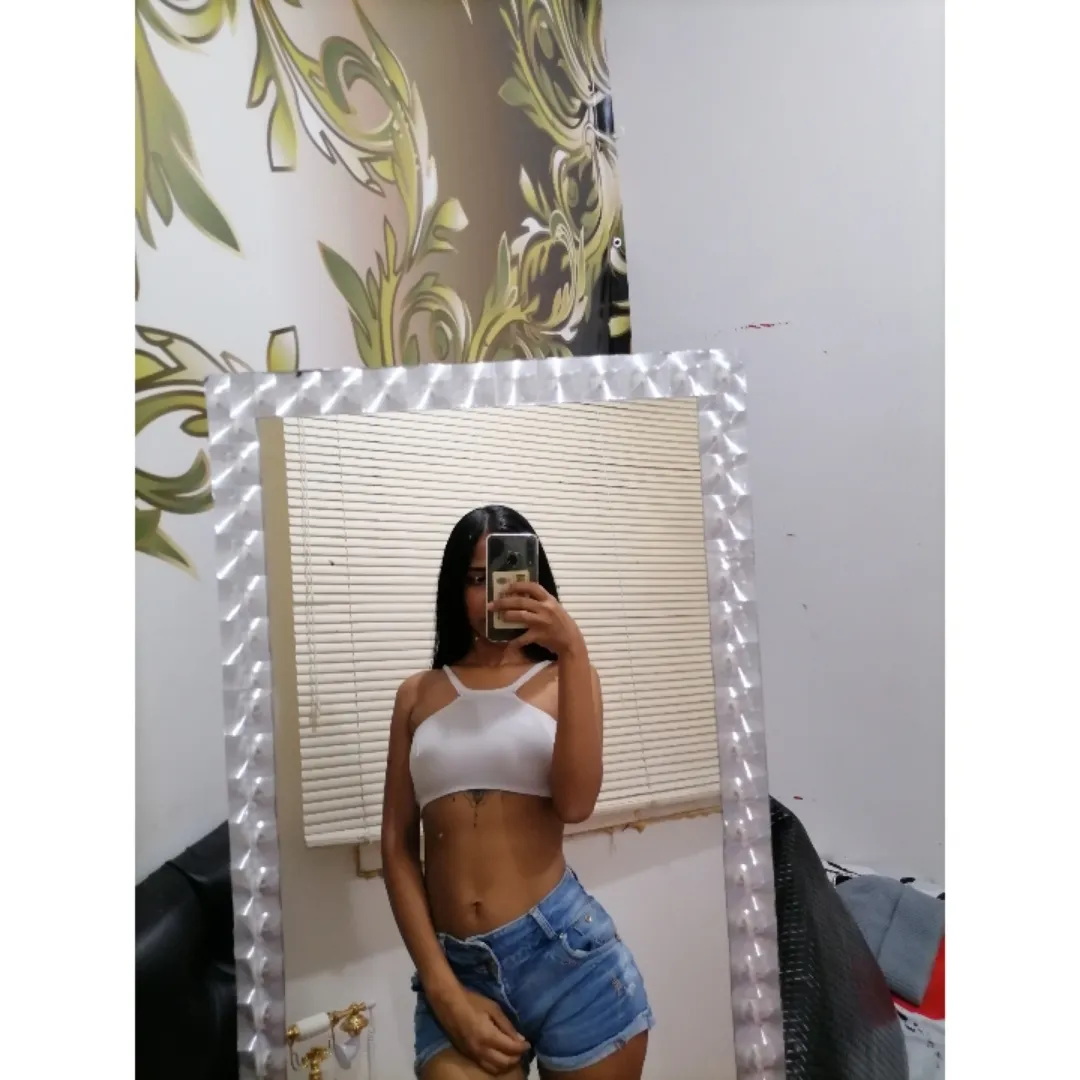 Live sex webcam photo for PetitexXx #7413563