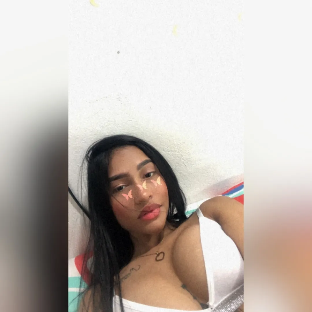 Live sex webcam photo for PetitexXx #7413655