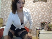 Live sex webcam photo for EvelyneFlirtyMilf #7205120