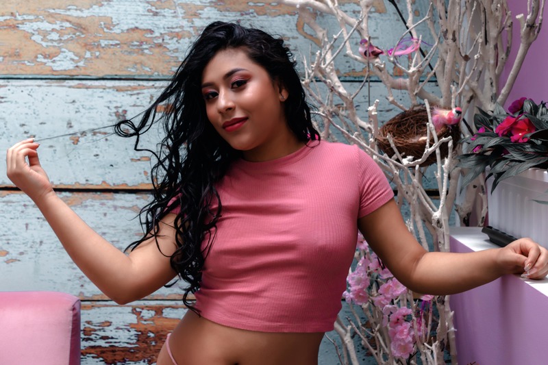 Live sex webcam photo for PamelaMartiinez #1745216