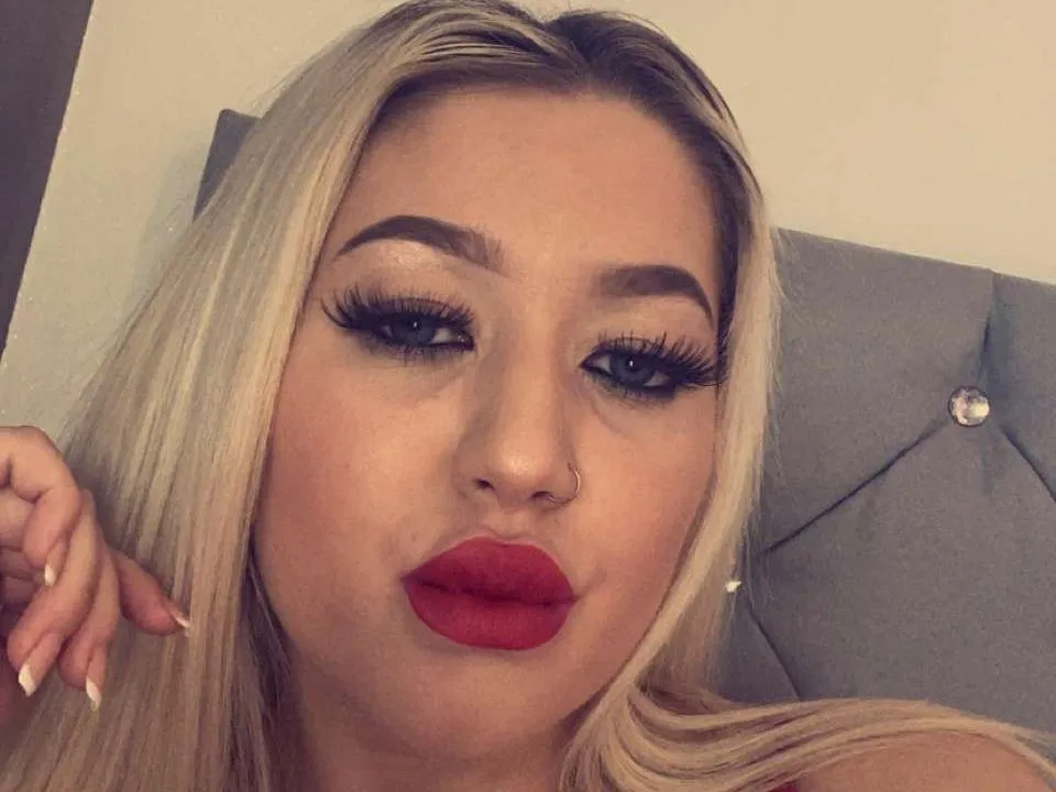 Live sex webcam photo for MarnieRosebabestation #1667504