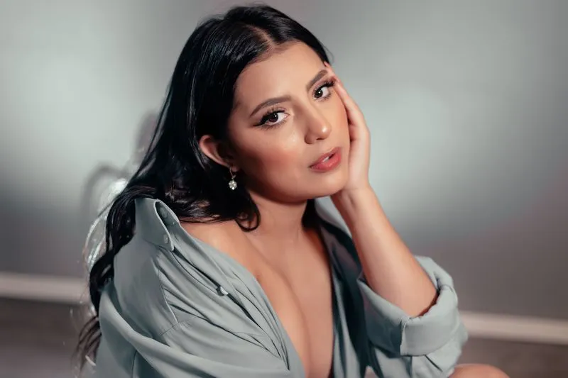 Live sex webcam photo for EmilianaRivera #1694239