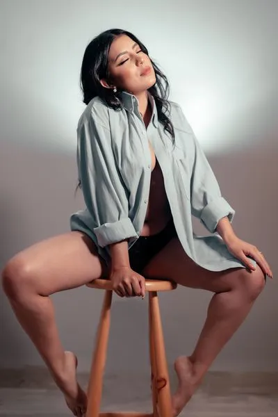 Live sex webcam photo for EmilianaRivera #1694235