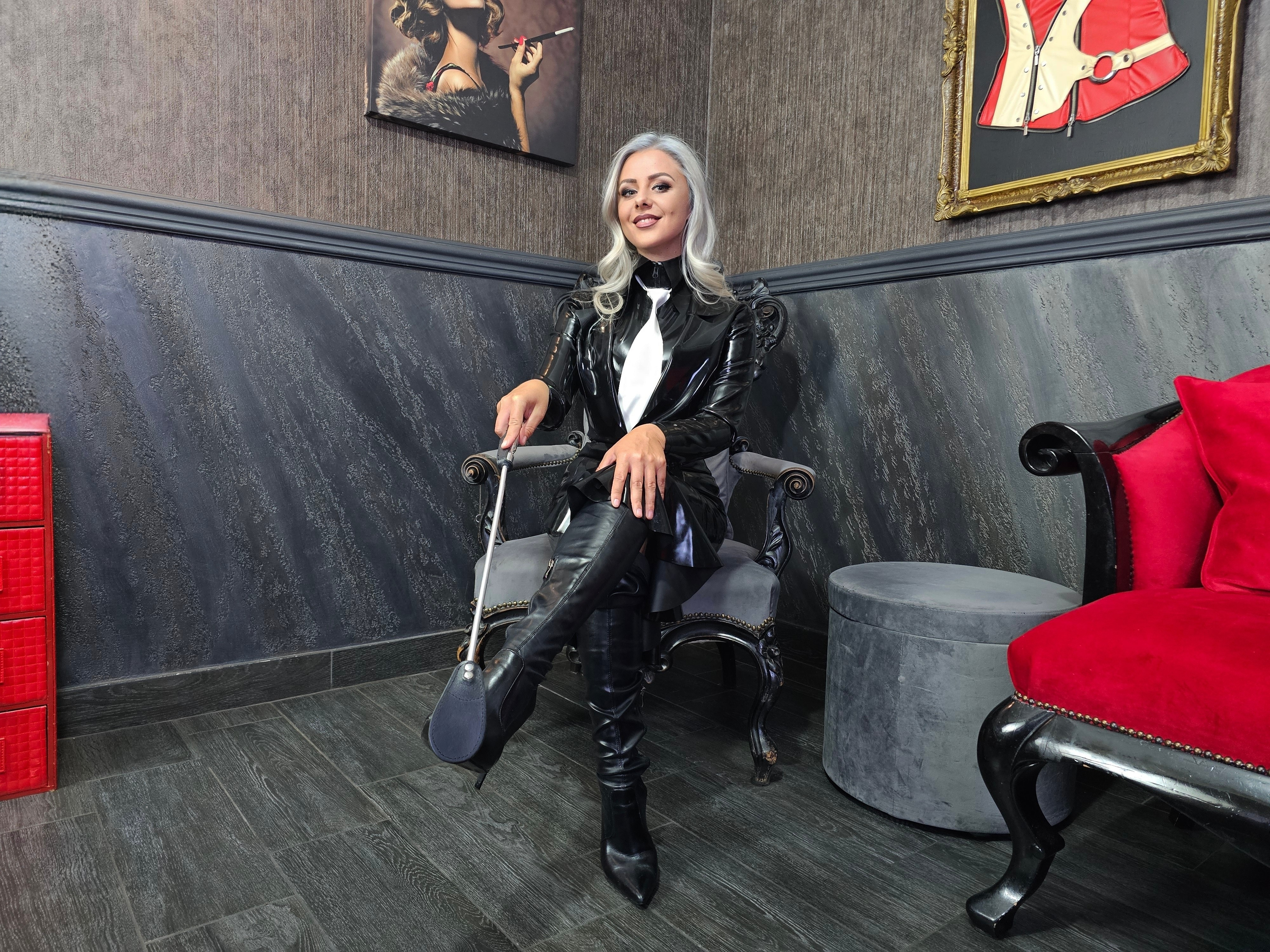 Live sex webcam photo for TiffanyDeen #7821026