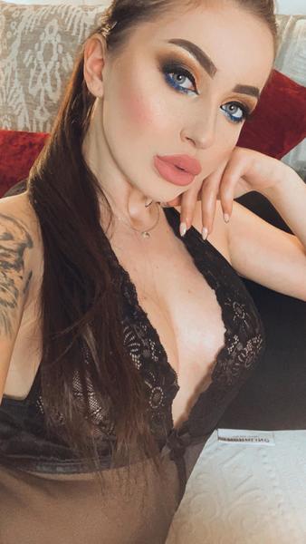 Live sex webcam photo for EveMartini #5875656