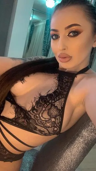 Live sex webcam photo for EveMartini #2001540