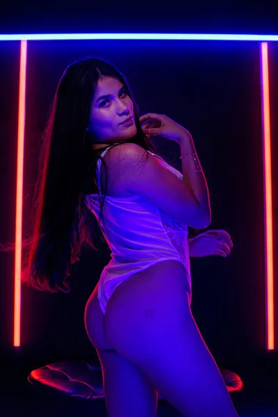 Live sex webcam photo for SophieThomson #2048688