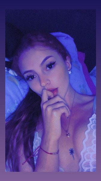 Live sex webcam photo for AliiceGrey #3341566