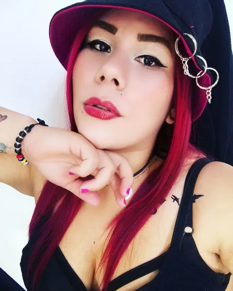 Live sex webcam photo for NawtyKelly #2398602