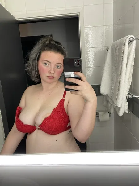 Live sex webcam photo for YoungFace_Kyra #5427618