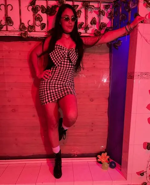 Live sex webcam photo for Valloletcherry #3683790