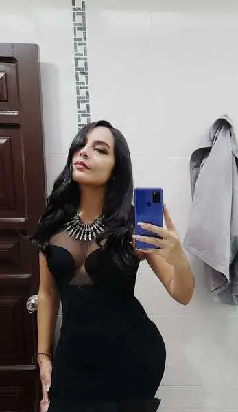 Live sex webcam photo for Valloletcherry #1920580