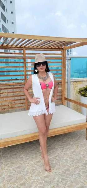 Live sex webcam photo for Valloletcherry #2218547