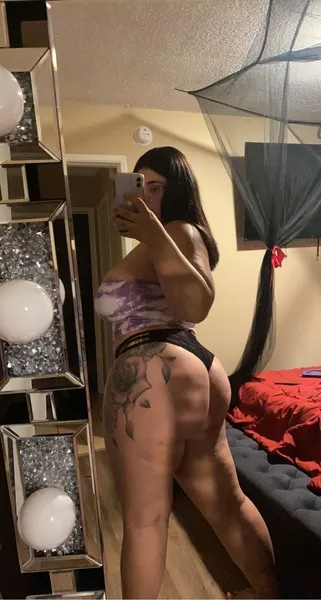 Live sex webcam photo for Neveahbaby #2715855