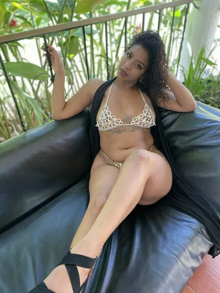 Live sex webcam photo for MelanyFMilton #5379306