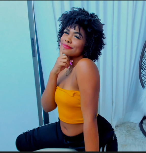 Live sex webcam photo for IsabellaBests #2789855