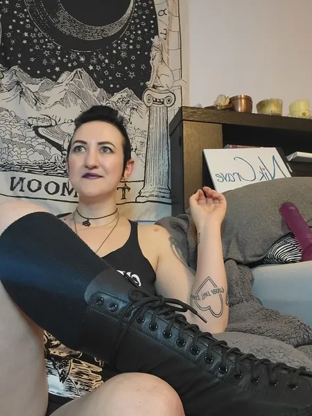 Live sex webcam photo for NikCrave #2082898