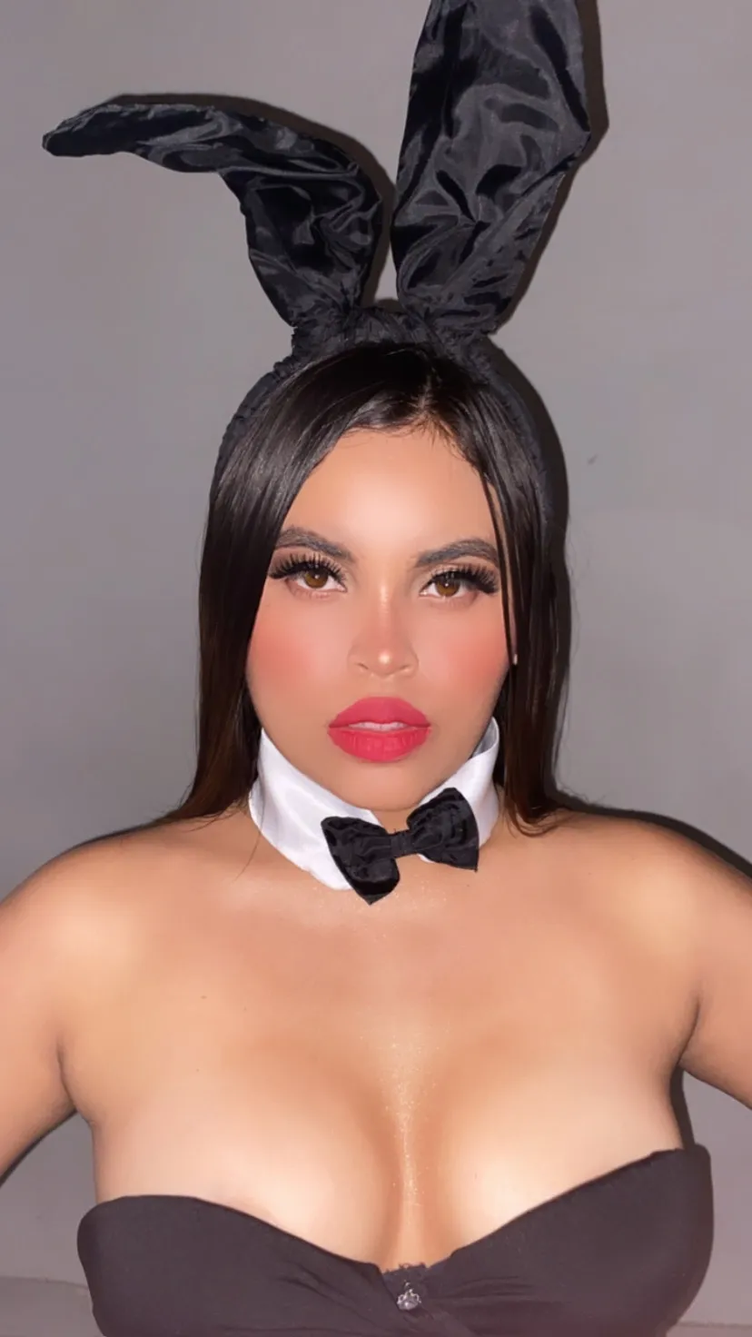 Live sex webcam photo for LuciaTorres #8412344
