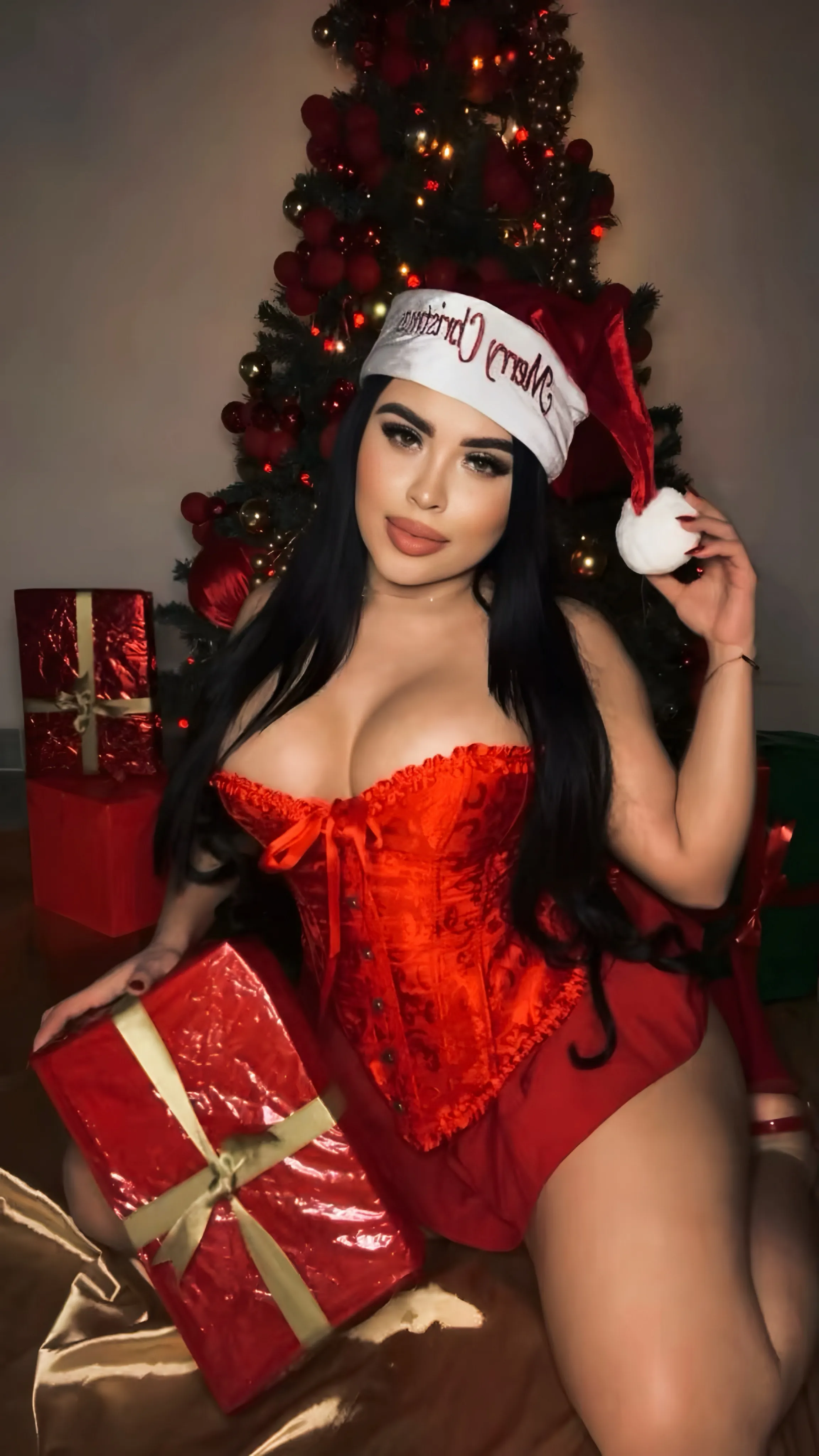 Live sex webcam photo for LuciaTorres #8412663