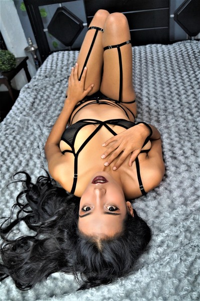 Live sex webcam photo for SelenaHumber #1700102