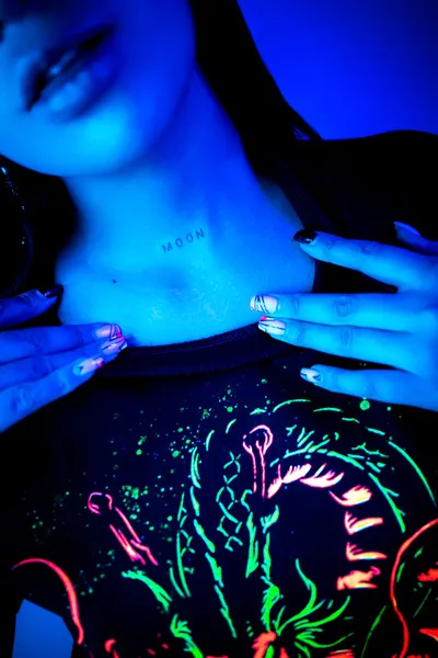 Live sex webcam photo for LunaBond #4225318