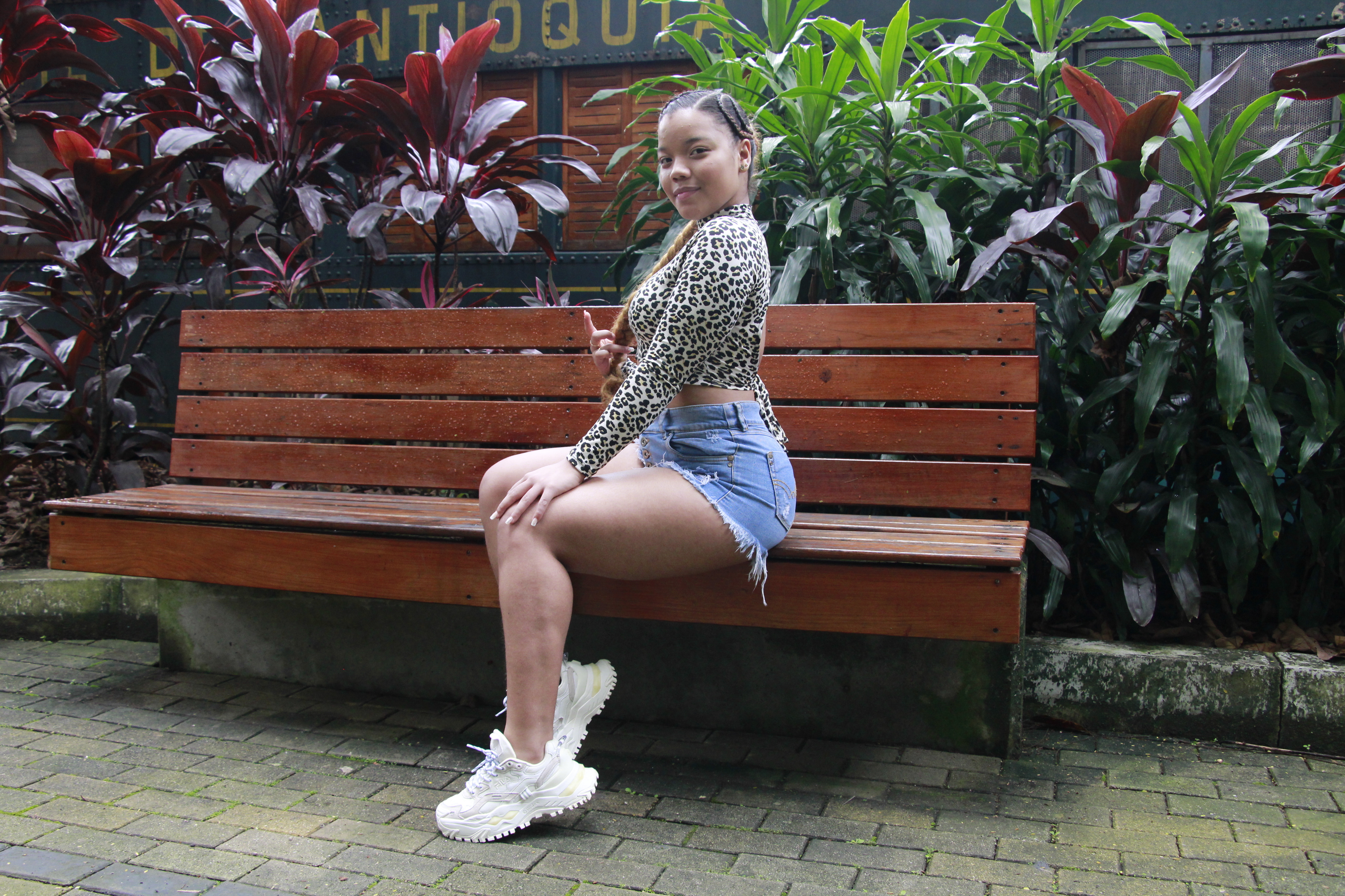 Live sex webcam photo for ASHAANTI #7844012