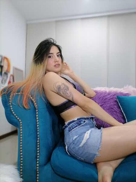 Live sex webcam photo for Nikyastark #5613877