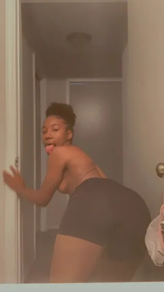 Live sex webcam photo for Freaknasty18 #2438421